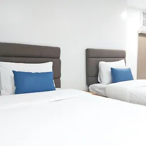Airobedz Makati - A Value マニラ市
